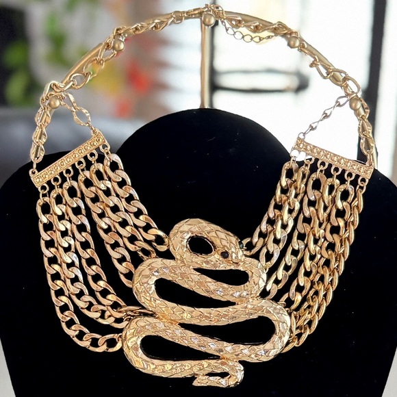 Gold Tone Snake Chain Necklace - Picture 1 of 1